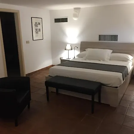 Le Due Pigne (Adults Only) Villa Taranto Exterior photo