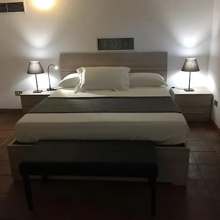 Le Due Pigne (Adults Only) Villa Taranto Exterior photo